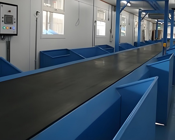 The role of belt conveyor in garbage screening