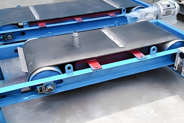 Flat plate magnetic separator