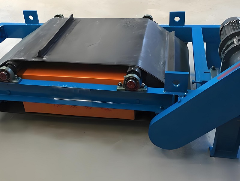 Flat plate magnetic separator