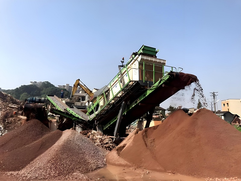 Construction waste screening equipment