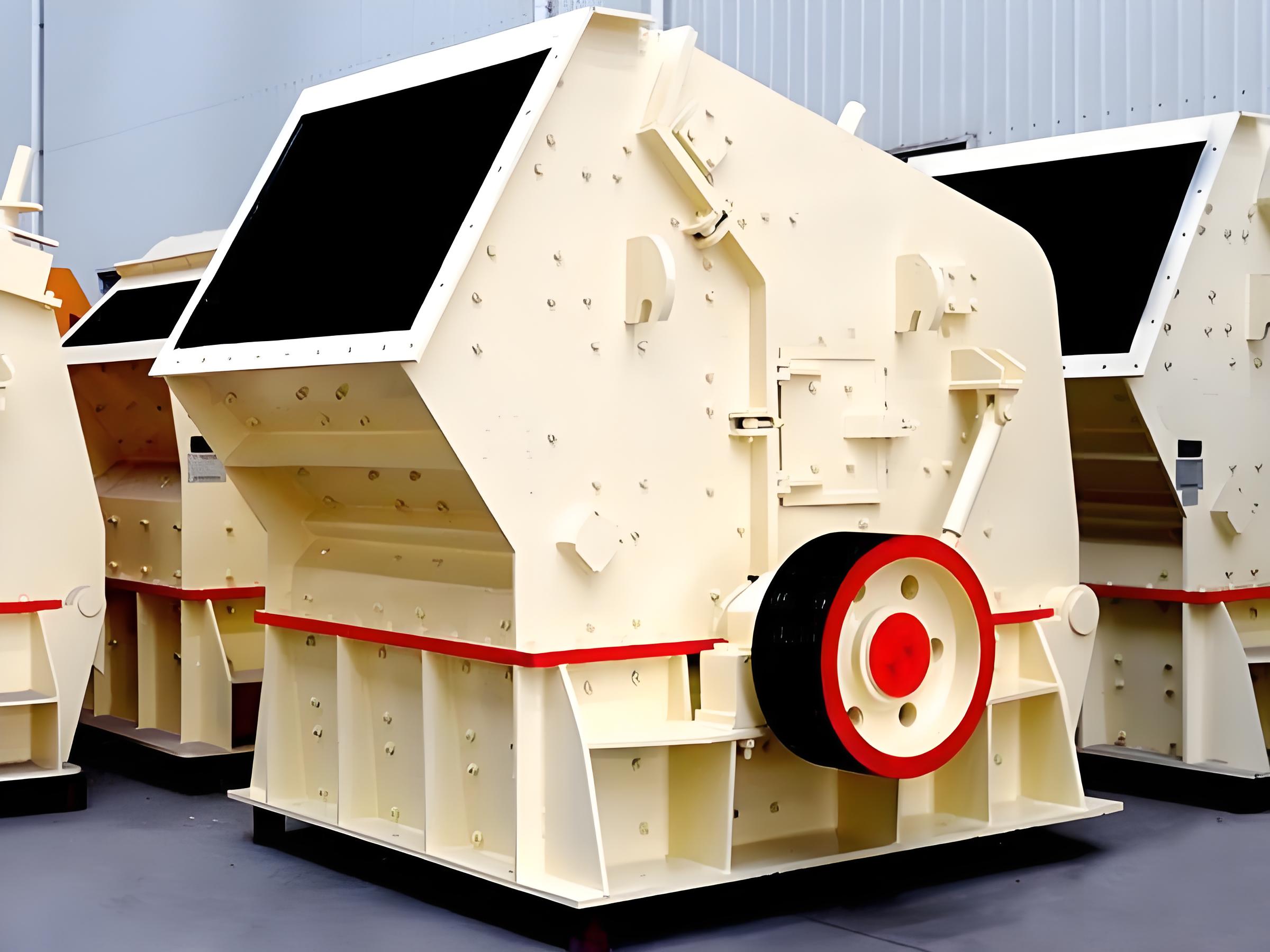 Construction waste crushing equipment